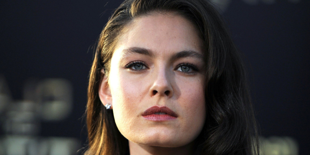 Fonds d'écran Alexa Davalos - MaximumWallHD